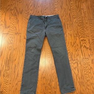 Men’s Levi’s slim fit pants